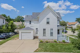 3 Madison St, Algonquin, IL 60102 - Photo 1