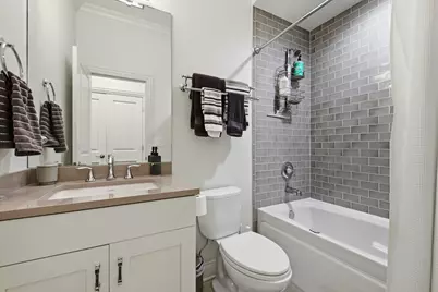 3228 N Seminary Avenue #2, Chicago, IL 60657 - Photo 17
