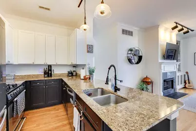 2342 W Bloomingdale Avenue #401, Chicago, IL 60647 - Photo 7