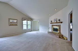 452 Park Barrington Dr, Barrington, IL 60010 - Photo 17