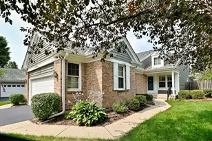 452 Park Barrington Dr, Barrington, IL 60010 - Photo 5