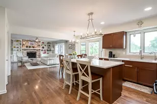 39w140 Baert Ln, Saint Charles, IL 60175 - Photo 5