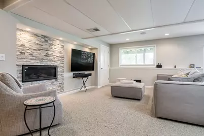 39W140 Baert Lane, Saint Charles, IL 60175 - Photo 23