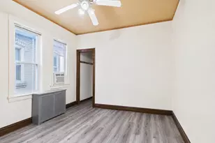 5242 W Schubert Ave, Chicago, IL 60639 - Photo 7