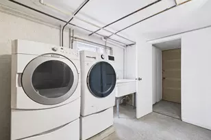 5242 W Schubert Ave, Chicago, IL 60639 - Photo 13