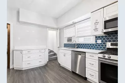 5242 W Schubert Avenue, Chicago, IL 60639 - Photo 9