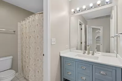 8404 Mystic, Darien, IL 60561 - Photo 17