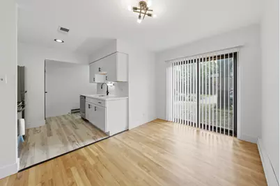 1S215 Holyoke Lane, Villa Park, IL 60181 - Photo 9