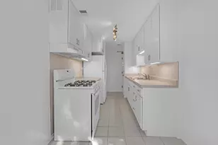 5915 W Gunnison St, Chicago, IL 60630 - Photo 7