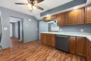 300 E 2nd St, Orangeville, IL 61060 - Photo 5