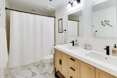 550 N Kingsbury Street #520, Chicago, IL 60654 - Photo 9