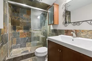 930 Perrie Dr, Elk Grove Village, IL 60007 - Photo 5