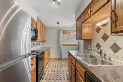 930 Perrie Drive #104, Elk Grove Village, IL 60007 - Photo 17
