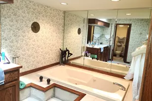 100 Red Top Dr, Libertyville, IL 60048 - Photo 17