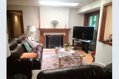 100 Red Top Drive #303, Libertyville, IL 60048 - Photo 5