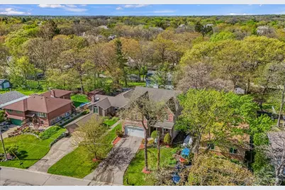 21428 W Crescent Drive, Mundelein, IL 60060 - Photo 35