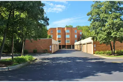 1635 N Milwaukee Avenue #303, Libertyville, IL 60048 - Photo 1