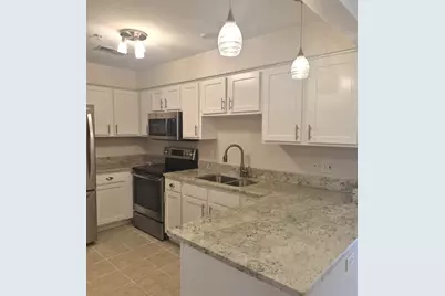 1635 N Milwaukee Avenue #303, Libertyville, IL 60048 - Photo 3