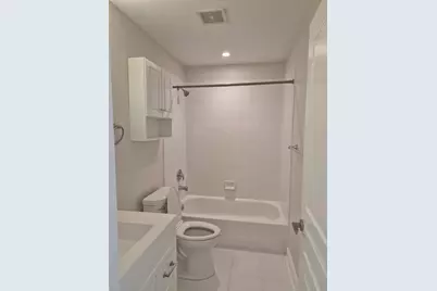 1635 N Milwaukee Avenue #303, Libertyville, IL 60048 - Photo 11