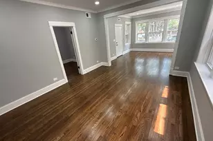 2552 N Austin Ave, Chicago, IL 60639 - Photo 5