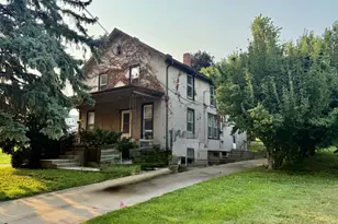 311 6th St, Peru, IL 61354 - Photo 3