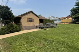311 6th St, Peru, IL 61354 - Photo 7