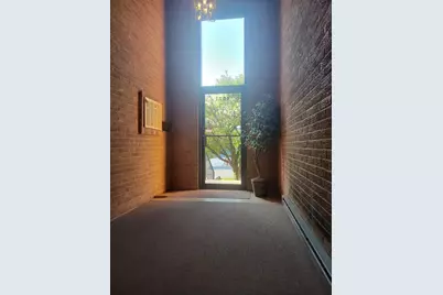 4021 W 93rd Place #1W, Oak Lawn, IL 60453 - Photo 5