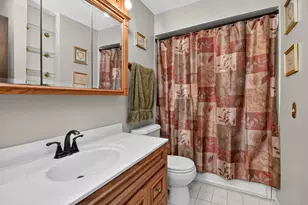 24W635 Woodcrest Dr, Naperville, IL 60540 - Photo 11