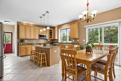 8 Orchid Court, Streamwood, IL 60107 - Photo 9