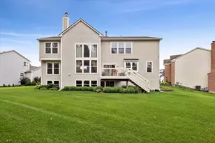 8 Orchid Ct, Streamwood, IL 60107 - Photo 25
