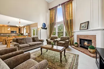 8 Orchid Court, Streamwood, IL 60107 - Photo 5
