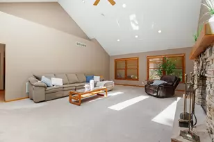 39 Wiltshire Dr, Lincolnshire, IL 60069 - Photo 9