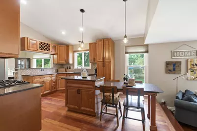 3105 Blackhawk Trail, Saint Charles, IL 60174 - Photo 15