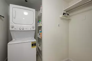 161 E Chicago Ave, Chicago, IL 60611 - Photo 15