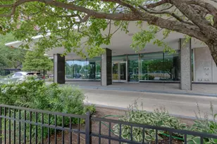 3900 N Lake Shore Dr, Chicago, IL 60613 - Photo 3