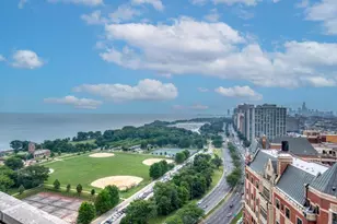 3900 N Lake Shore Dr, Chicago, IL 60613 - Photo 25