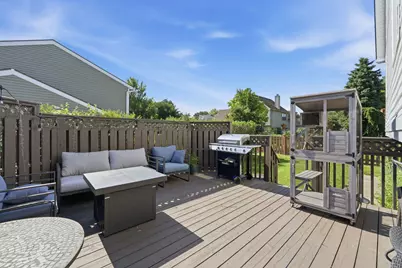 572 N Walnut Lane, Schaumburg, IL 60194 - Photo 25
