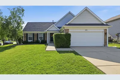 572 N Walnut Lane, Schaumburg, IL 60194 - Photo 1
