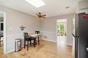 219 W Appletree Ln, Arlington Heights, IL 60004 - Photo 9