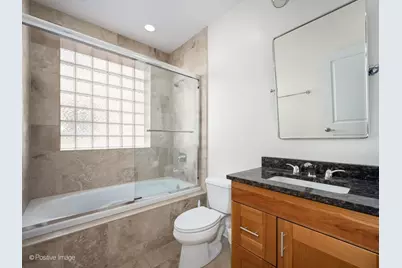 1037 W Monroe Street #3, Chicago, IL 60607 - Photo 13