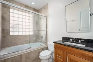 1037 W Monroe St, Chicago, IL 60607 - Photo 13