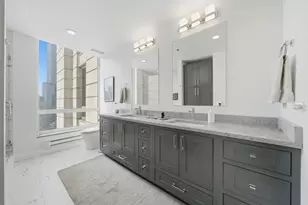 55 E Erie St, Chicago, IL 60611 - Photo 11
