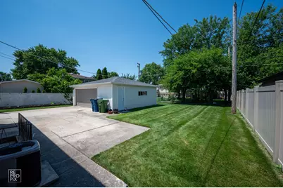 9132 Meade Avenue, Oak Lawn, IL 60453 - Photo 23