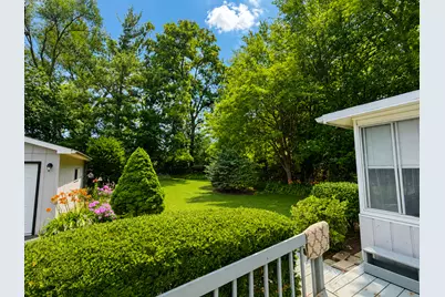 136 E Kimball Avenue, Woodstock, IL 60098 - Photo 3