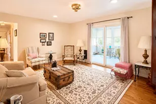 136 E Kimball Ave, Woodstock, IL 60098 - Photo 9
