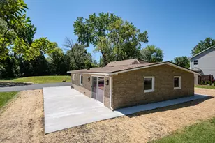 1823 E Park Pl, Arlington Heights, IL 60004 - Photo 23