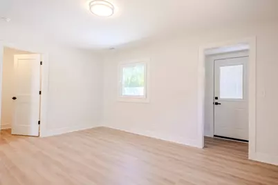 1823 E Park Place, Arlington Heights, IL 60004 - Photo 9