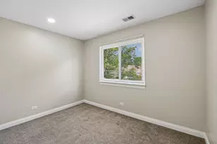 97 Burr Oak Ln, Schaumburg, IL 60193 - Photo 23