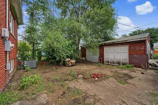 13439 S Brandon Ave, Chicago, IL 60633 - Photo 23