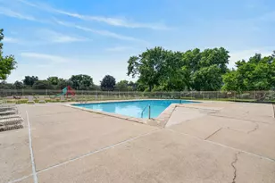 124 E Bailey Rd, Naperville, IL 60565 - Photo 25